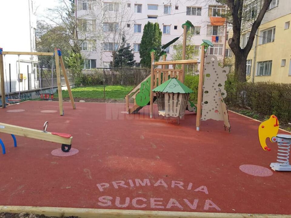Modernizarea a încă zece locuri de joacă, aprobată joi în Consiliul Local Suceava