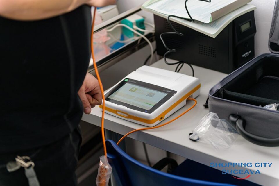 Secția de Pediatrie a fost dotată cu patru aparate medicale, în valoare totală de 13.000 de euro, în urma unei sponsorizări făcută de Shopping City Suceava