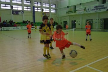 Cupa Moș Crăciun adună copii din toată țara