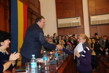 Președintele CJ, Gheorghe Flutur, a premiat olimpicii și profesorii lor