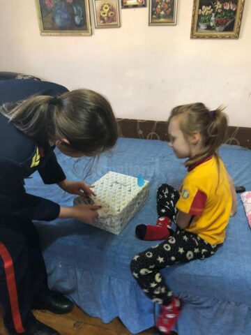 Elevii Colegiului Național Militar, implicați în campania caritabilă Shoe Box