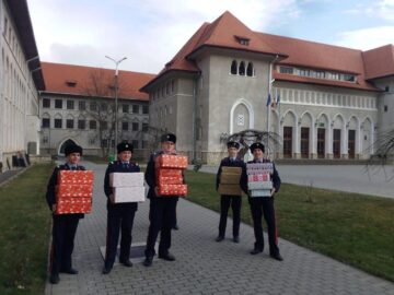 Elevii Colegiului Național Militar, implicați în campania caritabilă Shoe Box