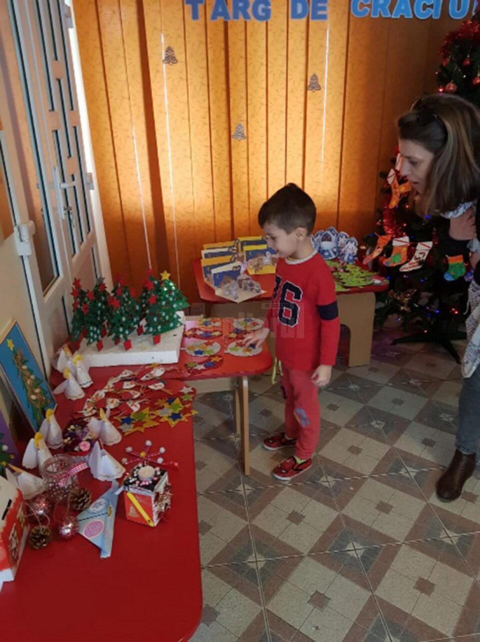 Preșcolarii de la Grădinița ”Piticot” au ajutat o familie nevoiașă din Botoșana