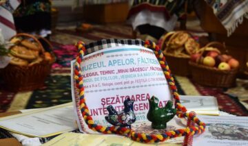 „Șezătoare, punte între generații”
