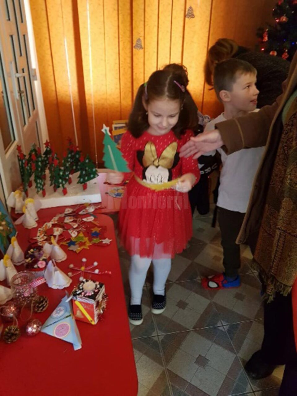 Preșcolarii de la Grădinița ”Piticot” au ajutat o familie nevoiașă din Botoșana