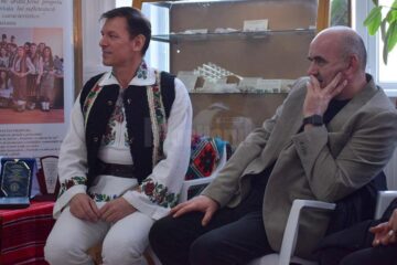 „Șezătoare, punte între generații”