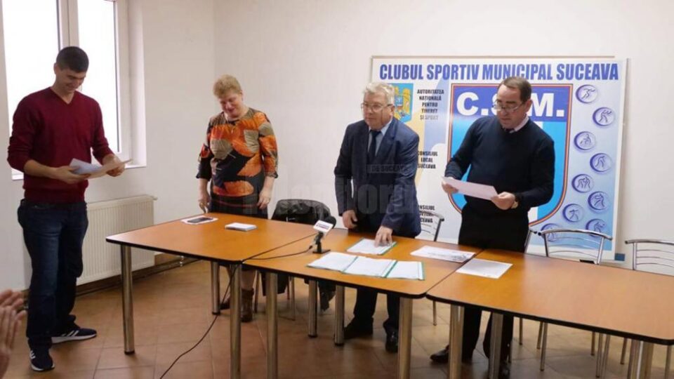 Premierea sportivilor de la CSM Suceava a fost efectuată de directorul Vasilică Băițan și de directorul adjunct Valerică Gherasim