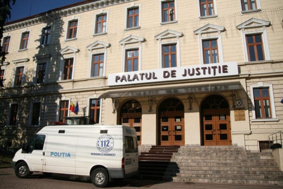Judecătorii Curții de Apel Suceava iau în calcul acțiuni de protest dacă se va ajunge la diminuarea salariilor