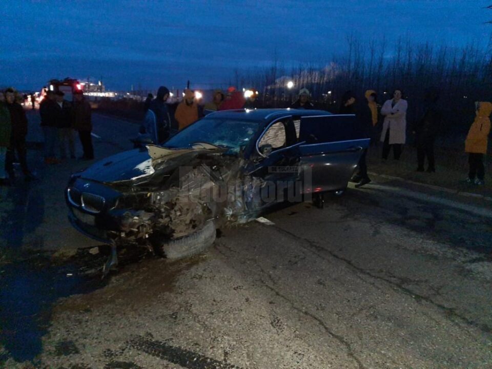 Autoturismul BMW implicat in accident