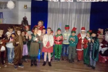 „Renii lui Moș Crăciun”, cu micuții de la Școala Gimnazială Zvoriștea