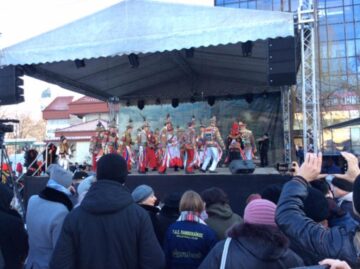 Festival de datini și obiceiuri de iarnă în piața centrală