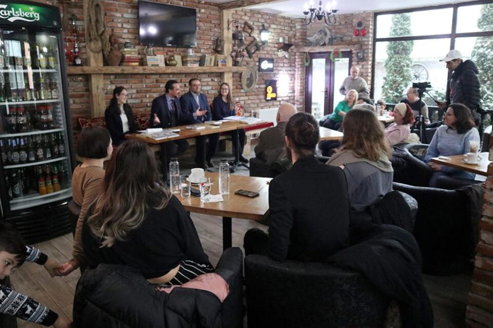 Volumul “Lumea Majestății Sale. Jubileul Custodelui Coroanei Române” a fost lansat la Fălticeni