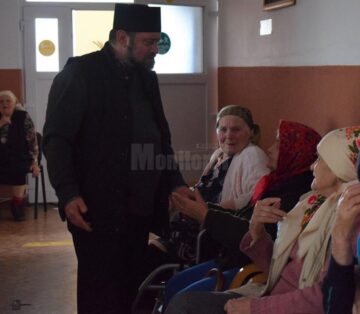 „Pomana porcului” pentru 75 de „bunici” de la Căminul pentru Persoane Vârstnice Solca