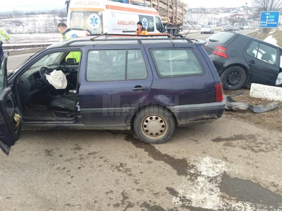 Cele două mașini implicate în accidentul de la Dărmănești