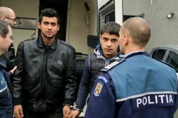 Cei doi frați au fost arestați pentru infracțiunile de viol și tâlhărie calificată