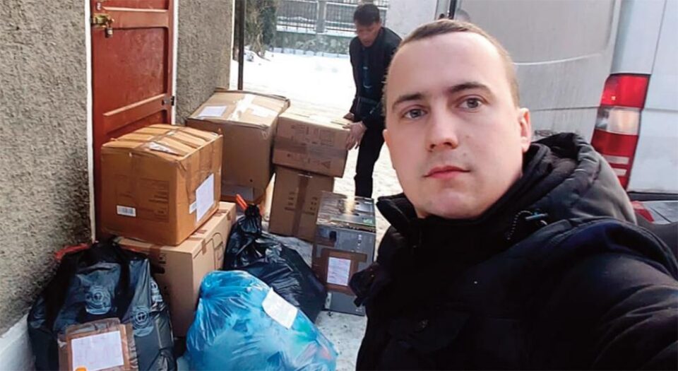 Pachetele trimise de preotul din Germania au ajuns duminică la „Casa Vladimir”, din Vatra Dornei, prin intermediul lui Andrei Viorel, care a inițiat campania de ajutorare