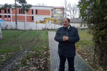 Președintele CJ, Gheorghe Flutur, dă explicații despre clădirea pentru institutul oncologic