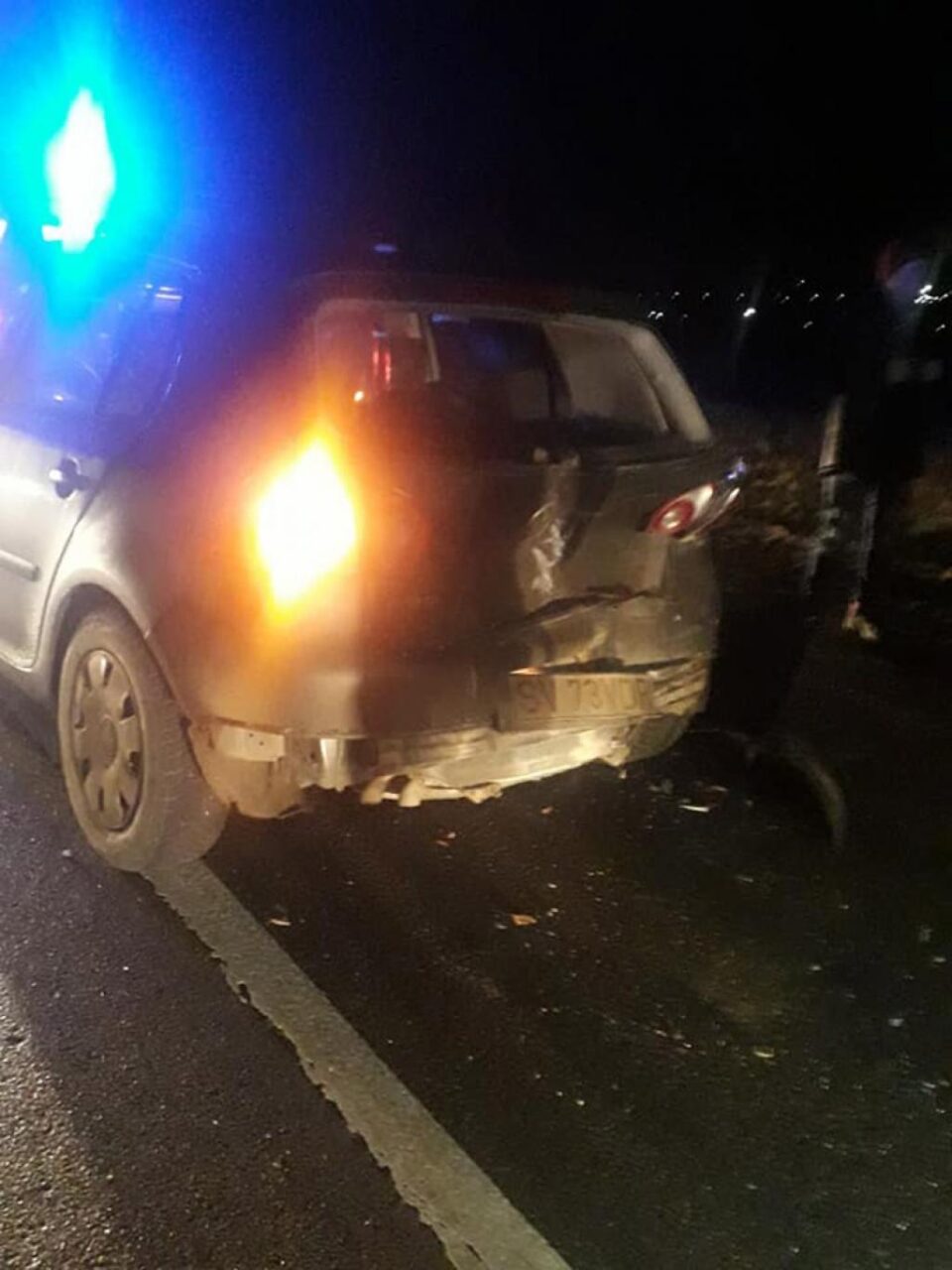 Autoturismul VW Golf a fost lovit din spate și avariat