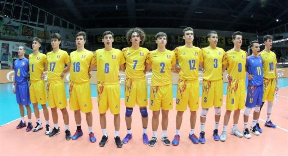 Suceveanul Vlad Ștreangă, cu numărul 7 pe tricou, este component al echipei naționale de juniori a României