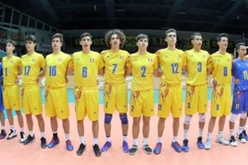 Suceveanul Vlad Ștreangă, cu numărul 7 pe tricou, este component al echipei naționale de juniori a României Suceveanul Vlad Ștreangă, cu numărul 7 pe tricou, este component al echipei naționale de juniori a României