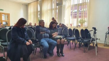 Emilian Marcu, proaspăt laureat al Academiei Române cu premiul „Ion Creangă” pentru proză, și-a lansat două cărți la Suceava