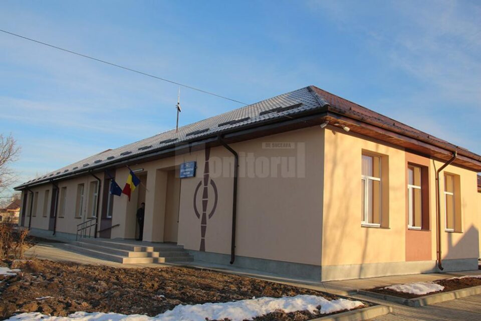 Școala Gimnazială Roșcani, reabilitată, modernizată și dotată cu echipamente și mobilier noi printr-un proiect PNDL