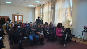 Emilian Marcu, proaspăt laureat al Academiei Române cu premiul „Ion Creangă” pentru proză, și-a lansat două cărți la Suceava