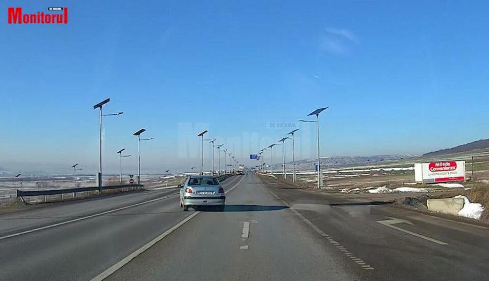 Șofer filmat în timp ce intră pe contrasens pe șoseaua de centură