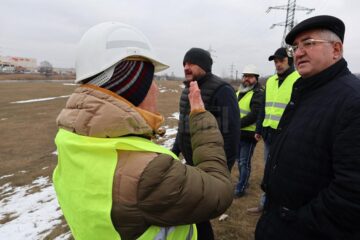 Luni s-a dat startul amenajării viitoarei zone de agrement de pe malul râului Suceava