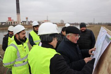 Luni s-a dat startul amenajării viitoarei zone de agrement de pe malul râului Suceava