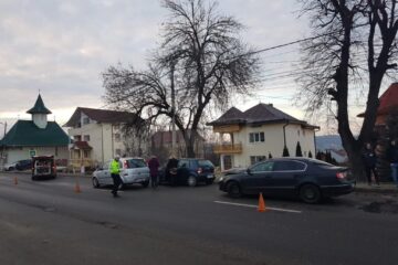 Accident cu patru mașini la ieșirea din Suceava spre Plopeni