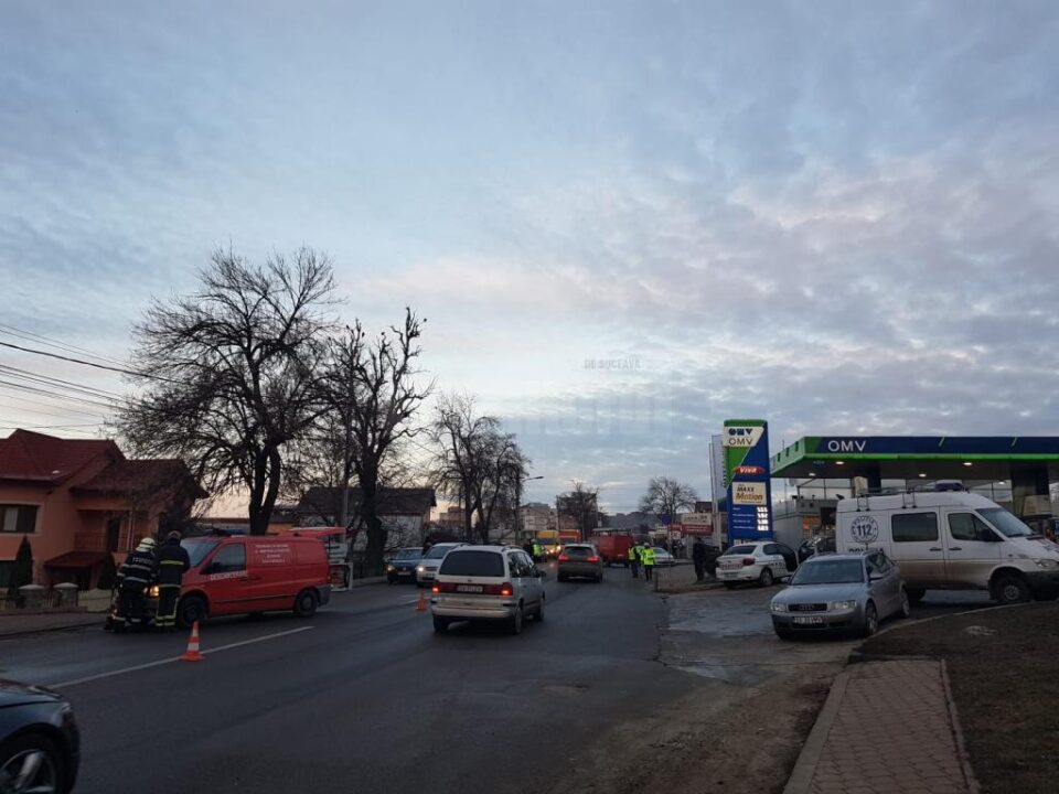 Accident cu patru mașini la ieșirea din Suceava spre Plopeni