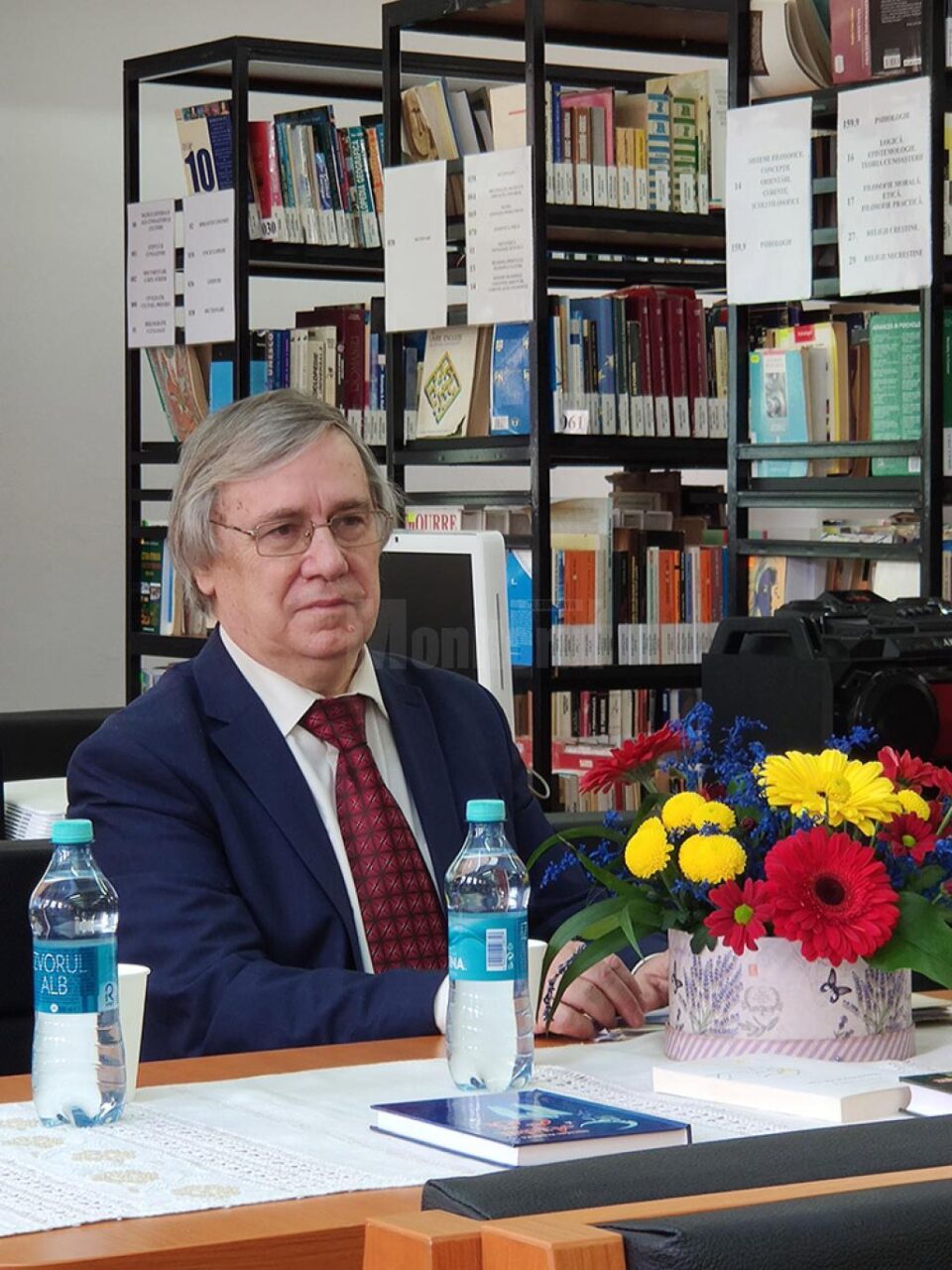 Acad. Nicolae Dabija, la USV: „Locul nostru este în Europa, locul nostru este acolo unde se află România”
