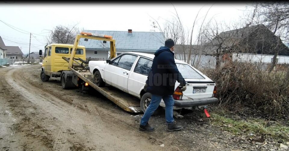 Ridicarea mașinilor abandonate în municipiul Suceava