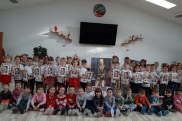 Copiii de la Grădinița cu Program Prelungit ,,Prichindel” Suceava au marcat Mica Unire