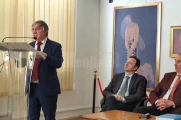 Întâlnire cu scriitorul basarabean Nicolae Dabija, la Biblioteca Bucovinei