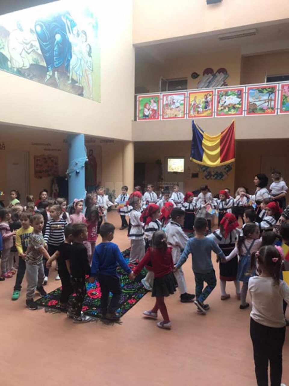 Unirea Principatelor, sărbătorită la Școala Primară „Sfântul Ioan cel Nou de la Suceava”