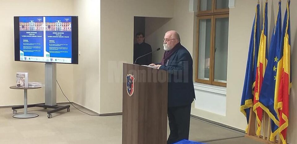 Criticul de artă Oliv Mircea, la lansarea albumului Traian Postolache