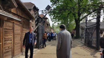 Auschwitz, „iadul pe pământ” pentru 1,3 milioane de suflete, la 75 de ani de la eliberare Foto Marco Maximilian Katz, co-organizator