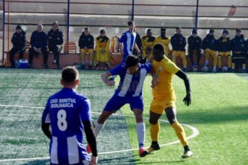 Siretul Dolhasca a pierdut amicalul de la Piatra Neamț. Foto danesanu.blogspot.com Siretul Dolhasca a pierdut amicalul de la Piatra Neamț. Foto danesanu.blogspot.com