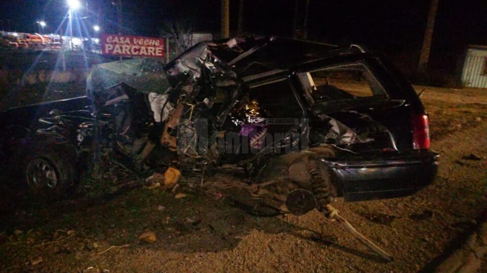 Mașina în care se aflau cei doi soți care au decedat