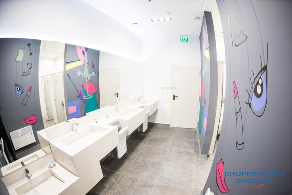 Grupuri sanitare amenajate în stil modern, deosebite din punct de vedere estetic și, totodată, funcționale, la Shopping City Suceava