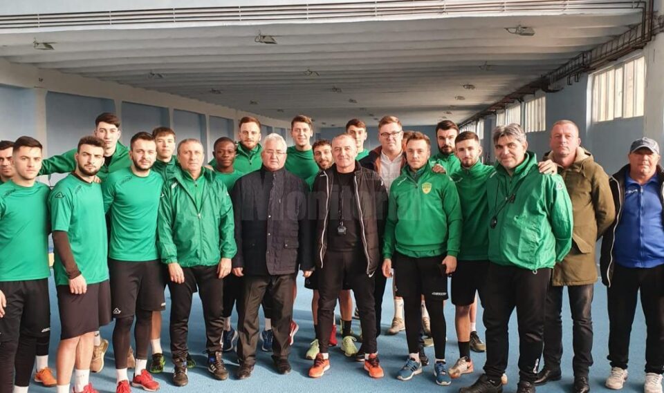 Primarul Sucevei, alături de fotbaliștii Forestei
