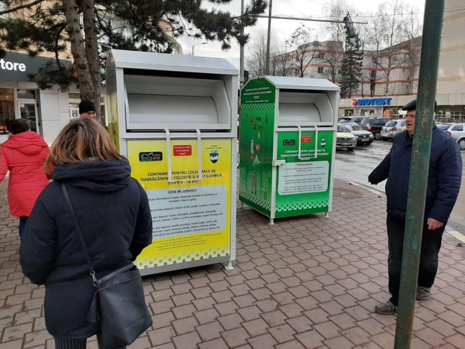 Instalarea containerelor colectoare pentru îmbrăcăminte