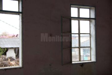 Din interior s-a furat si s-a distrus masiv