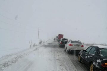 Trafic îngreunat din cauza ninsorii și viscolului în zona Ratoș-Siret și Câmpulung Moldovenesc