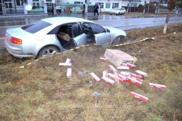 Țigările, în valoare de 11.817 lei, au fost ridicate în vederea confiscării, iar autoturismul a fost indisponibilizat