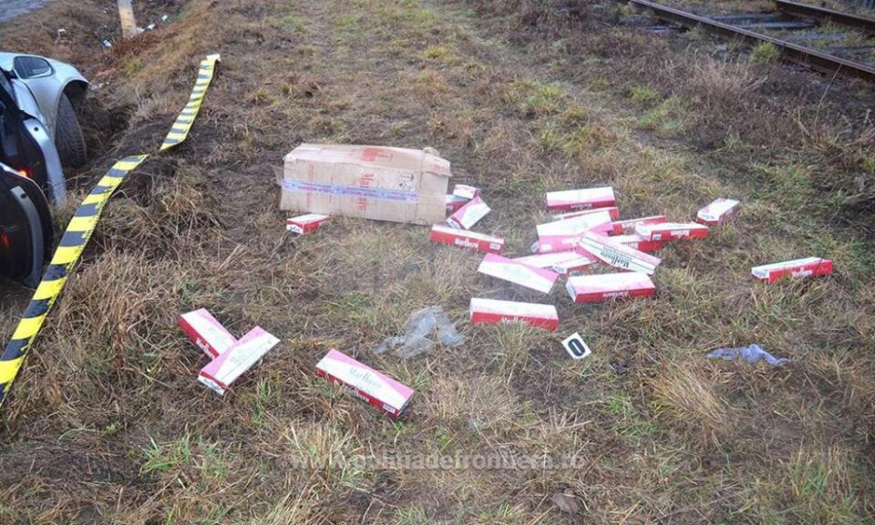 Țigările, în valoare de 11.817 lei, au fost ridicate în vederea confiscării, iar autoturismul a fost indisponibilizat