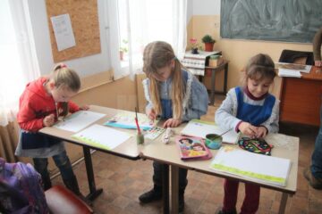 Măsurile obligatorii pe care trebuie să le ia școlile ca urmare a declarării epidemiei de gripă