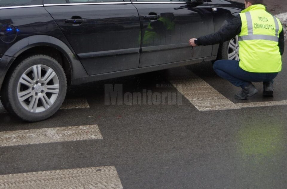 Bătrână accidentată pe bdul George Enescu din Suceava, în timp ce traversa pe culoarea roșie a semaforului